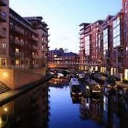 Ruby, 2 Bedroom Apartament Birmingham